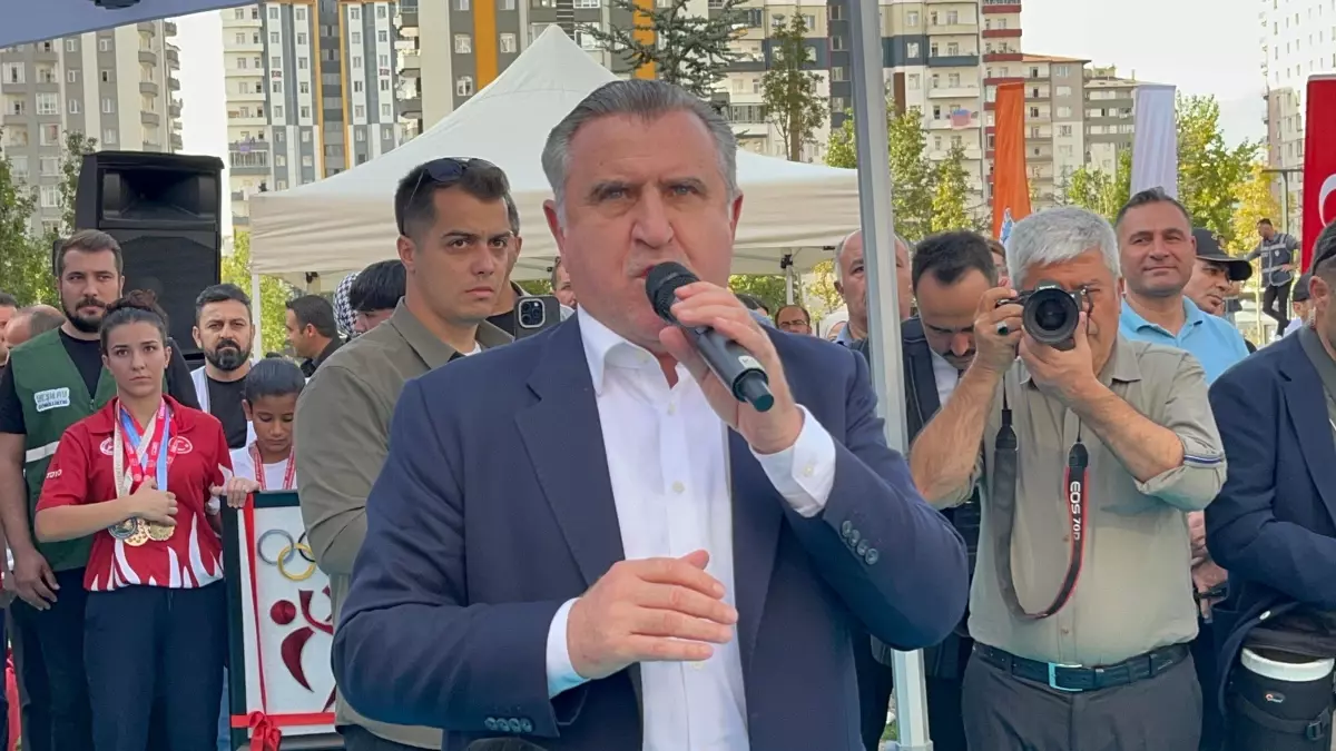 Bakan Bak’tan Kayseri Ziyareti