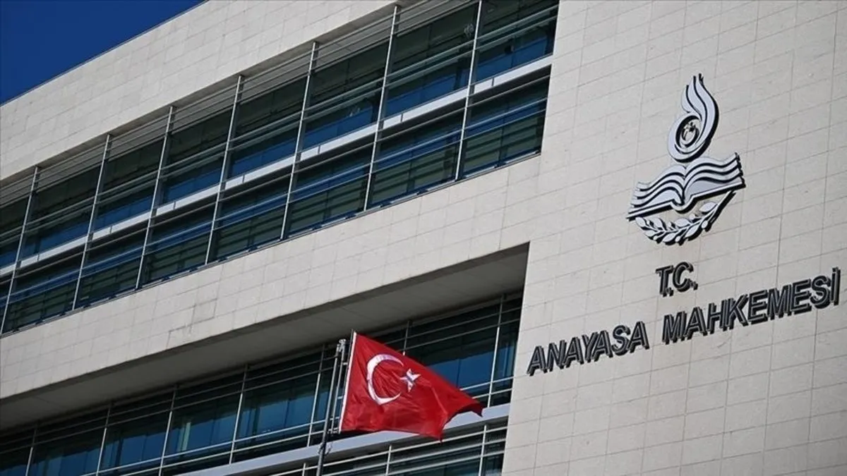 AYM’den terör sloganlarıyla ilgili skandal karar
