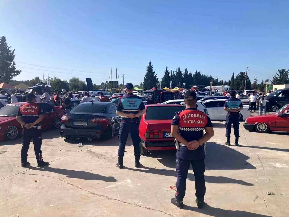 Didim’de Modifiye Araç Festivali Güvenle Gerçekleşti