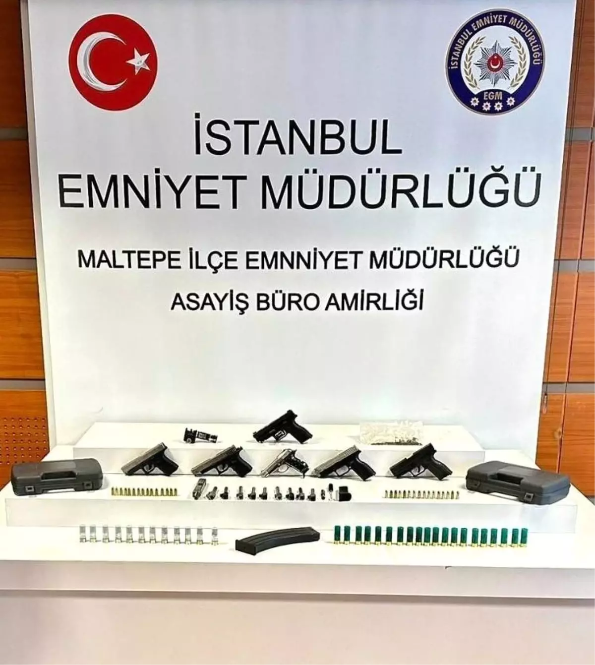 Maltepe’de Yasa Dışı Silah Ticareti Operasyonu