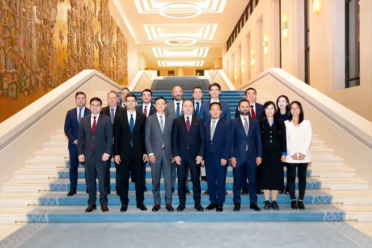 Türk Heyet Huawei’in AR-GE Merkezini Ziyaret Etti