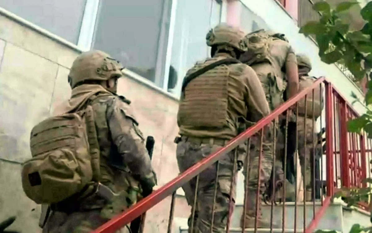 İzmir’de PKK/KCK Terör Örgütüne Yönelik Operasyon: 5 Gözaltı