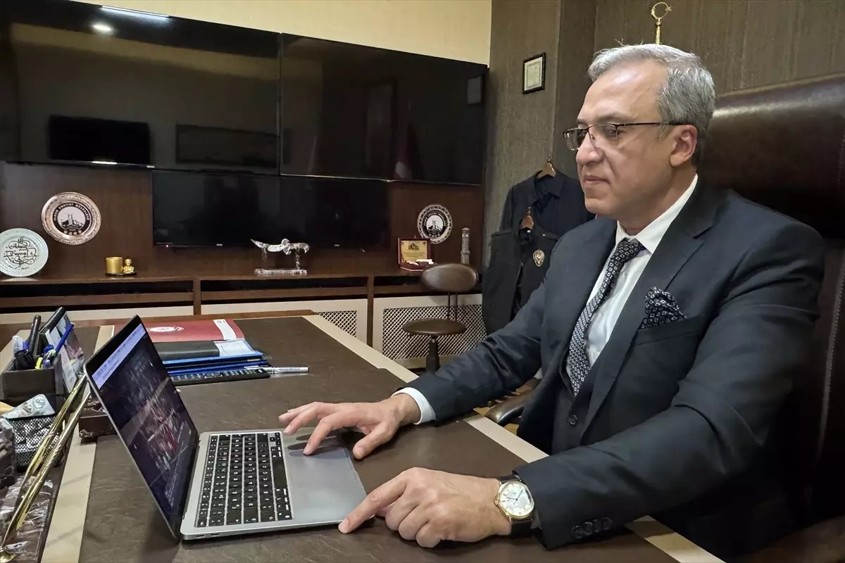 Emniyet Müdürü Karayel ‘Yılın Kareleri’ Oylamasına Katıldı