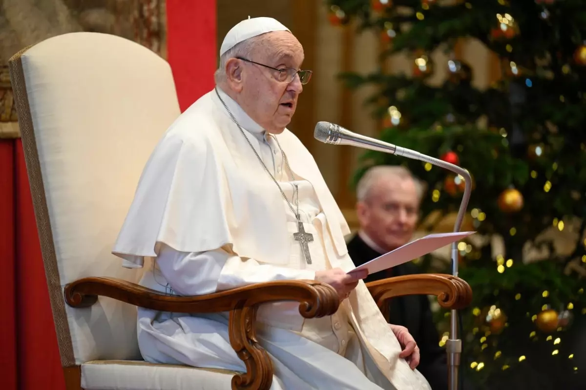 Vatikan, hastanede tedavi altındaki Papa Franciscus’ta zatürre geliştiğini açıkladı