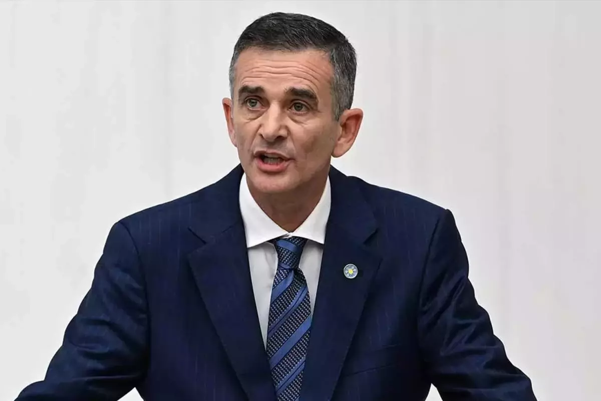 Ümit Dikbayır, CHP’ye geçeceği iddiasını yalanladı