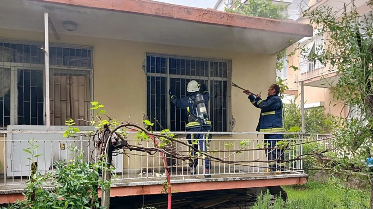 Babasıyla tartıştı evi benzin dökerek yaktı: Yansın evi, barkı umrumda değil!