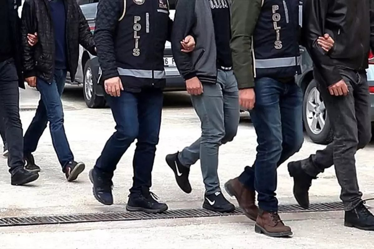 İçişleri Bakanı Yerlikaya: FETÖ’ye yönelik 27 ilde yapılan operasyonlarda 73 şüpheli yakalandı